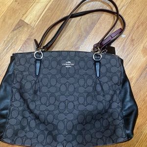 Coach bag in very good condition.